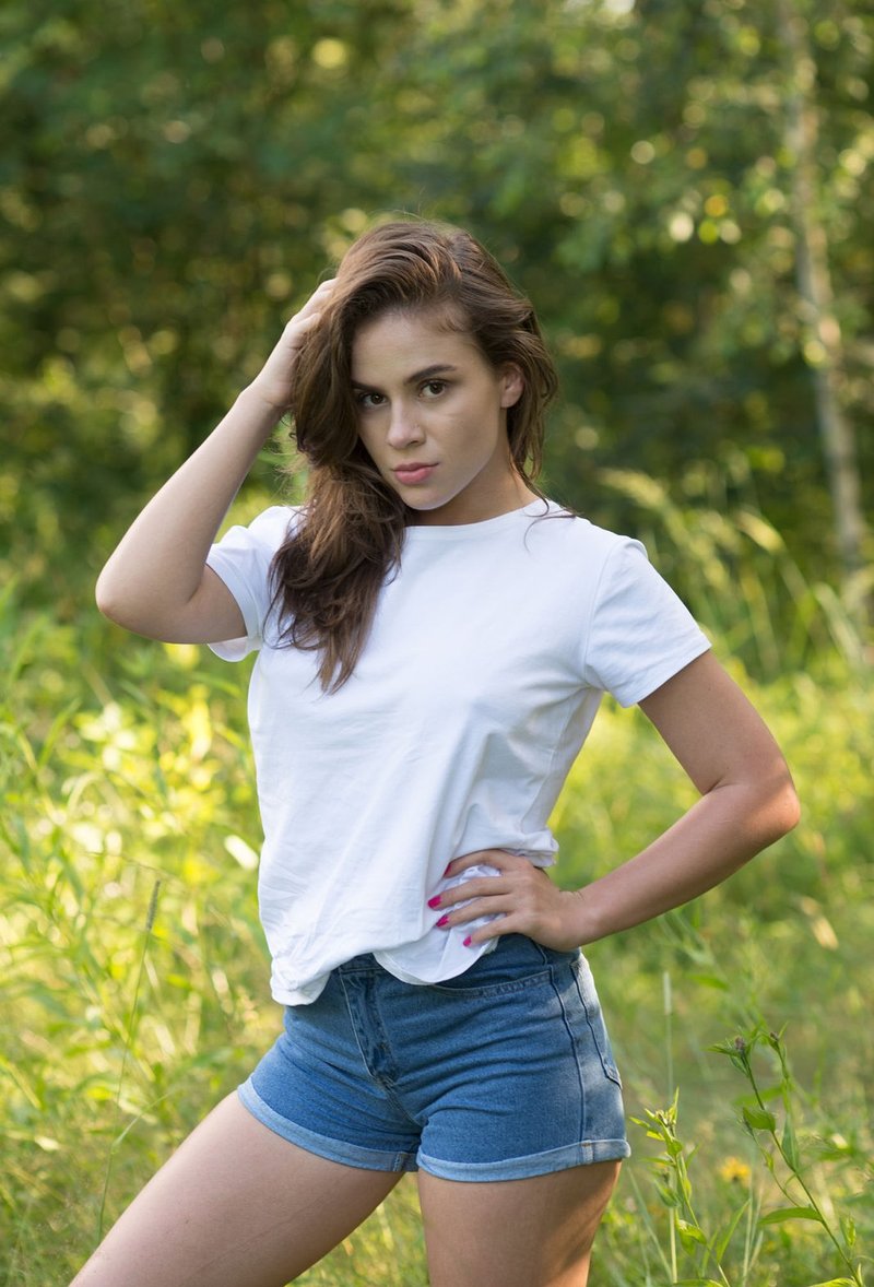Карина, 25